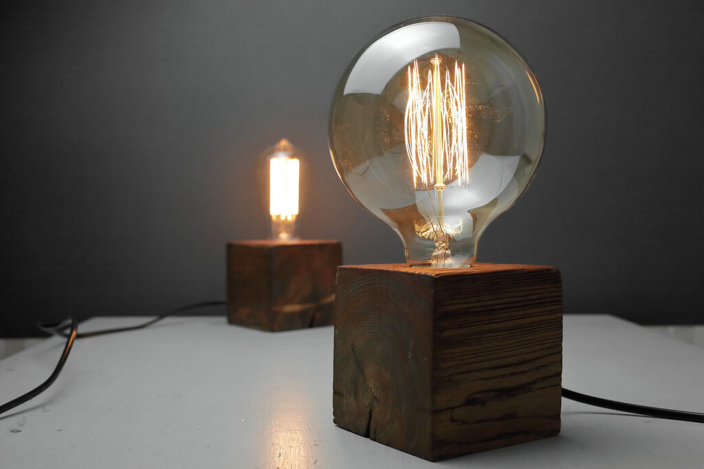 presente dia dos pais DIY luminária de LED com base de madeira leo madeiras